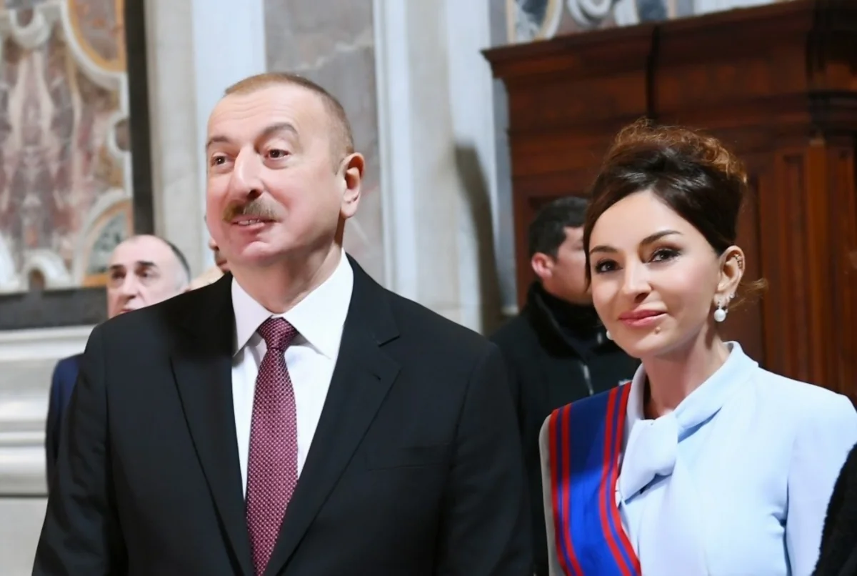 Prezident və birinci xanım Sikstin Kapellası və Müqəddəs Pyotr Kilsəsi ilə tanış olublar - FOTO