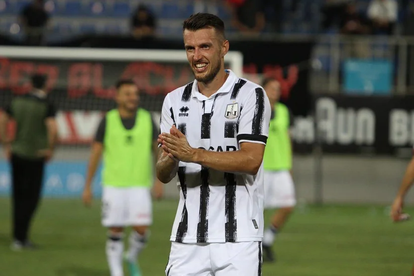 Mark Tamaş: “Neftçi”ni Adrian Mutuya görə seçdim”