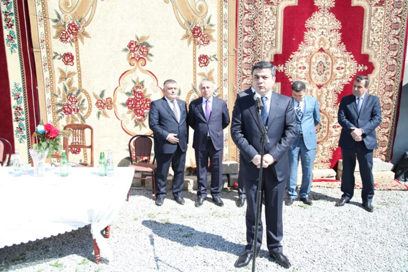 ​Ağsu rayonunun daha 2 kəndinə ilk dəfə təbii qaz verilib
