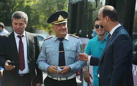 Xaliq Faiqoğlu şirkəti avtobuslarda kart sisteminin tətbiqinə başlayıb