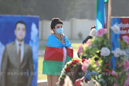 Zəfəri bəxş edənlər