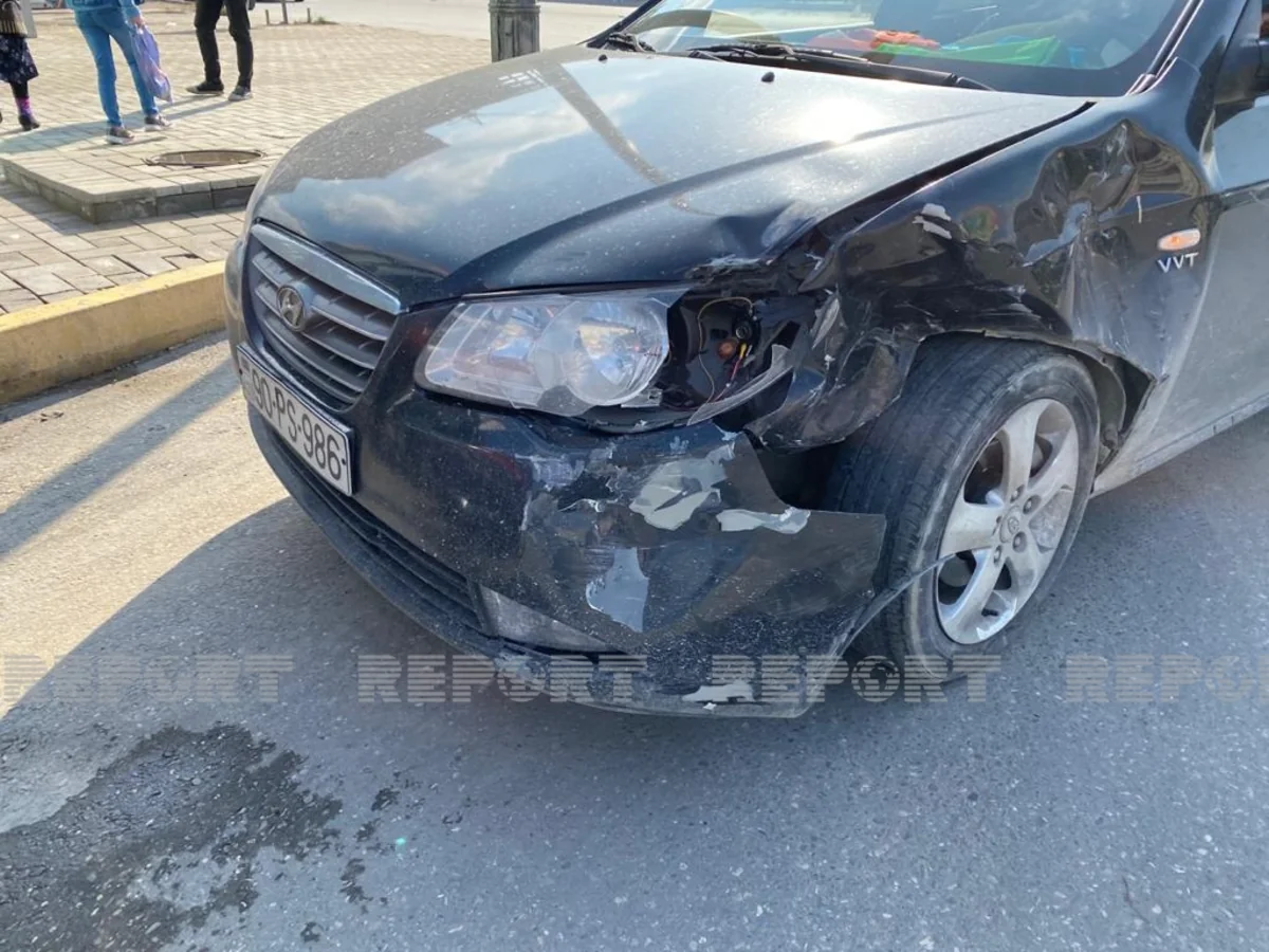 Sumqayıtda iki avtomobil toqquşdu