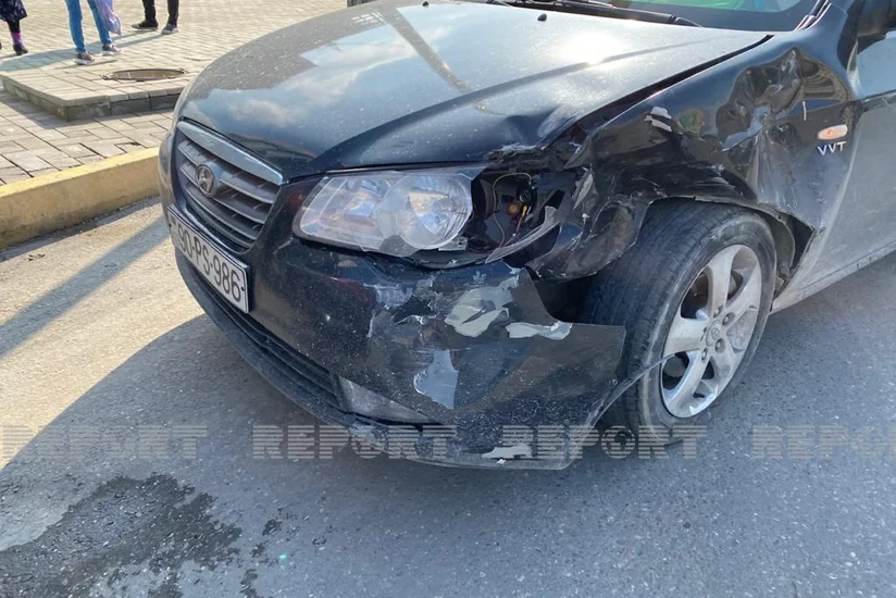 Sumqayıtda iki avtomobil toqquşdu