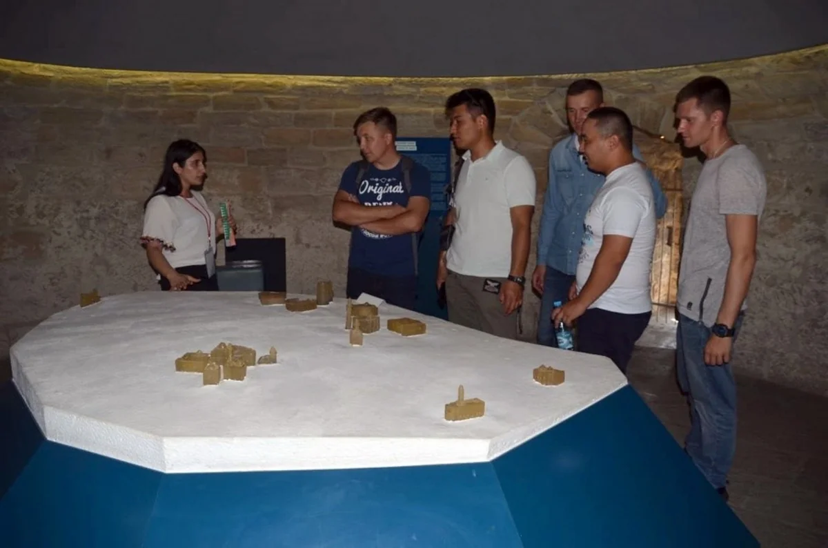 Участники конкурса Кубок моря-2019 посетили достопримечательности Баку - ФОТО