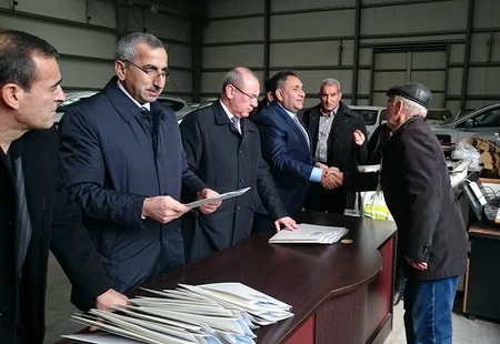 Nazirlik müharibə əlili və onlara bərabər tutulan şəxsələrə minik avtomobilləri verib
