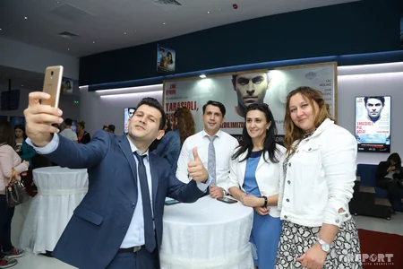 “CinemaPlus”da “Yaraşıqlı, pis, əclaf” filminin Azərbaycan dilində nümayişi keçirilib - VİDEO