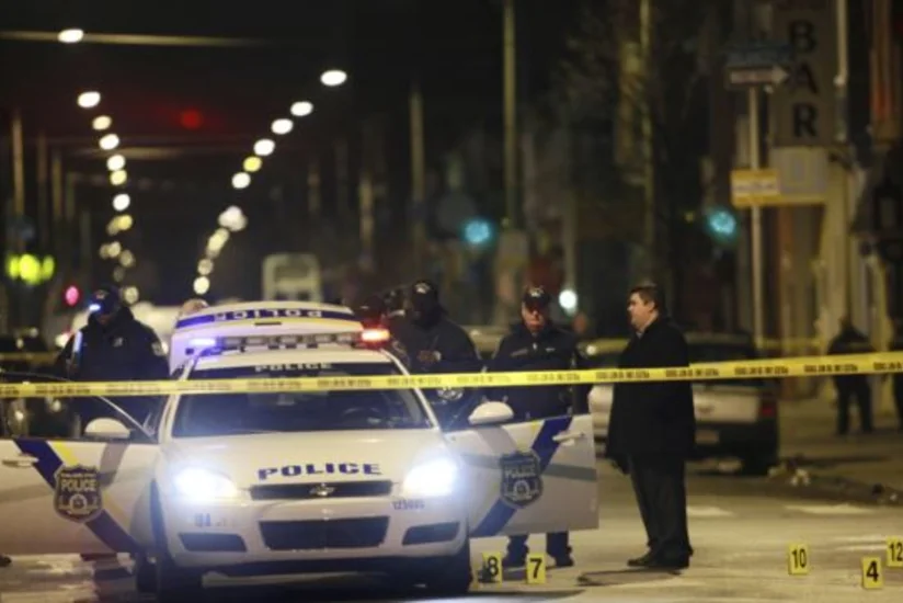 ABŞ-da İŞİD-lə əlaqədə olan silahlı şəxs polis zabitinə hücum edib