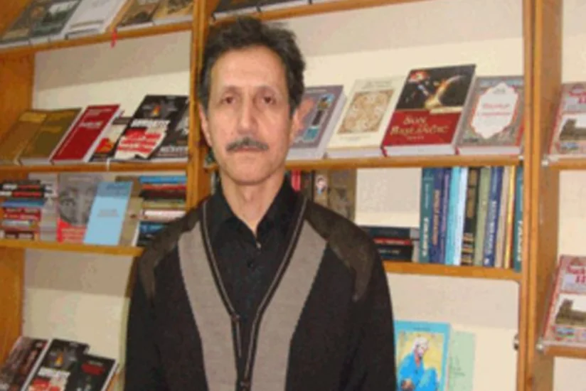 Baku Book Club director dies