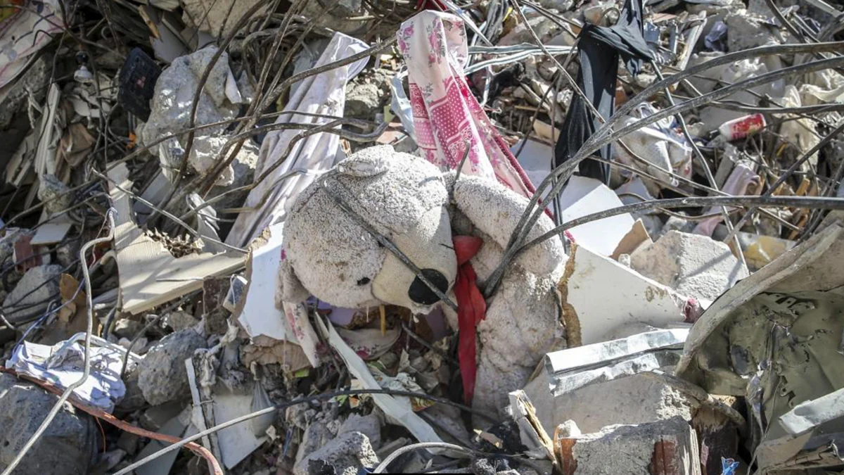 Venezuela quake death toll nears 5,400