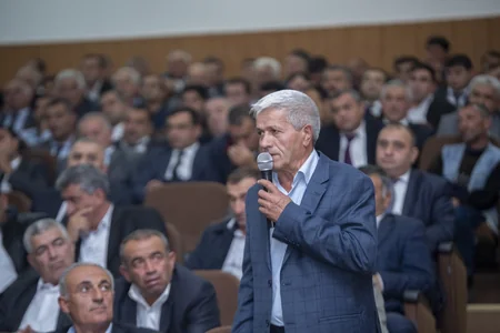 Oğuzda “Tütünçülük-2020: qarşıda duran vəzifələr” mövzusunda respublika müşavirəsi keçirilib