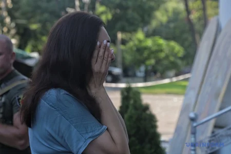 Rusiya ordusunun Odessanı bombalaması nəticəsində kafedral kilsə dağılıb