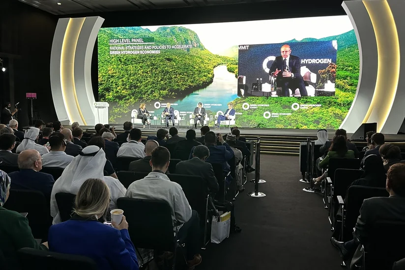 Министр: Планируется создание зеленого энергетического коридора от Каспийского моря до ЕС