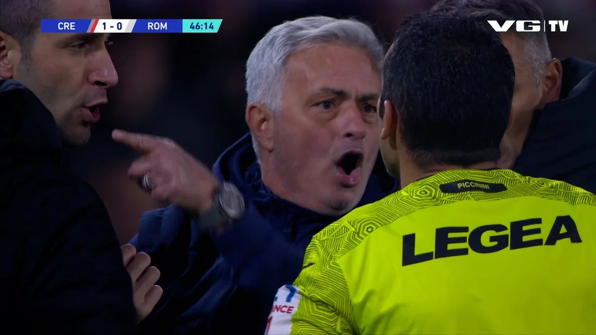 Mourinyo baş hakimi təhqir etdiyi üçün texniki zonadan qovulub