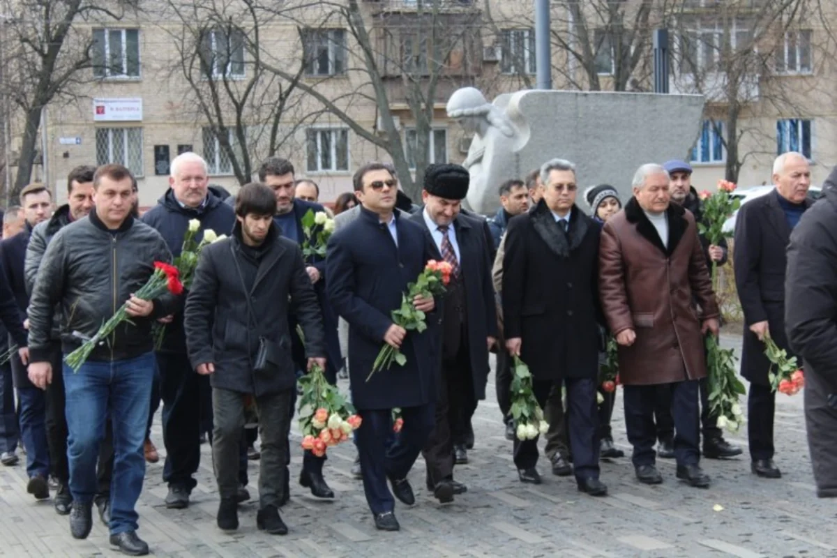 Ukrayna azərbaycanlıları Xocalı soyqırımını anıb - FOTO