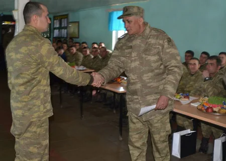 Müdafiə Nazirliyi və Hərbi Prokurorluğun nümayəndələri hərbi hissələrdə olublar