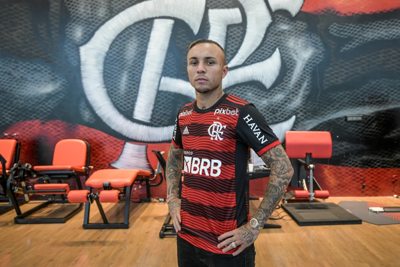 «Фламенго» купил форварда «Бенфики»