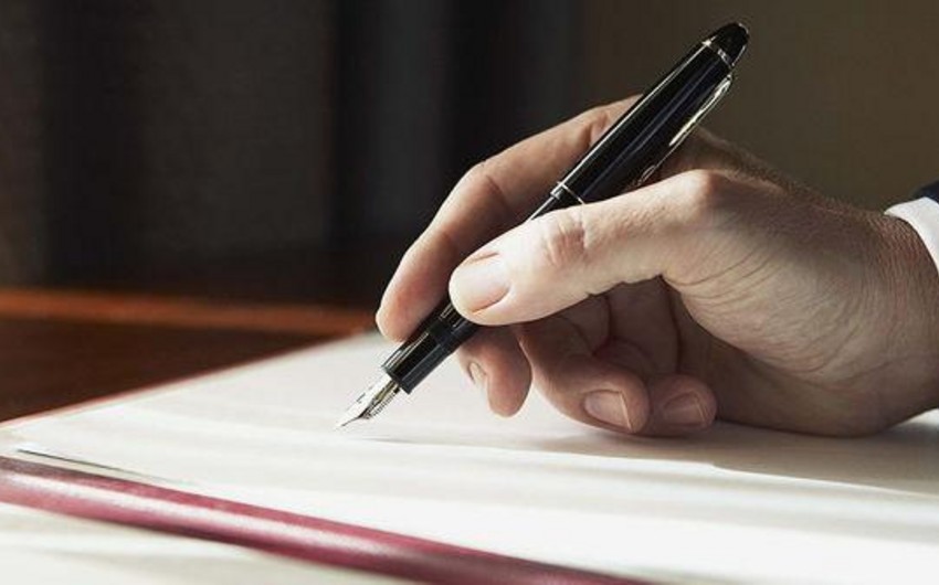 Yüksəkixtisaslı miqrantlara və ailə üzvlərinə bir sıra güzəştlərin verilməsi ilk oxunuşda təsdiqlənib