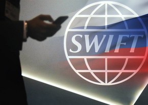 Макрон допустил отключение от SWIFT Газпромбанка и Сбербанка