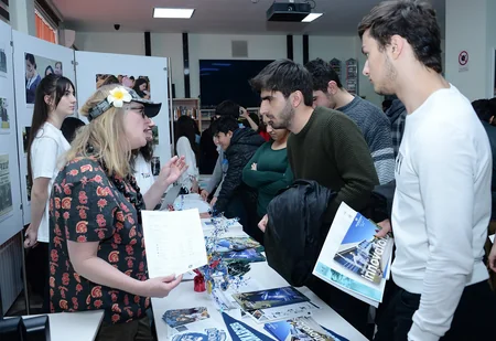 ADU-da EducationUSAin “Alumni Fair” təhsil sərgisi keçirilib