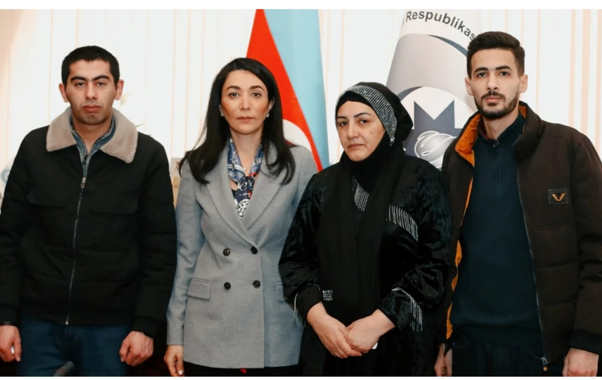 Ombudsman erməni əsirliyindən azad edilmiş hərbi qulluqçularla görüşüb