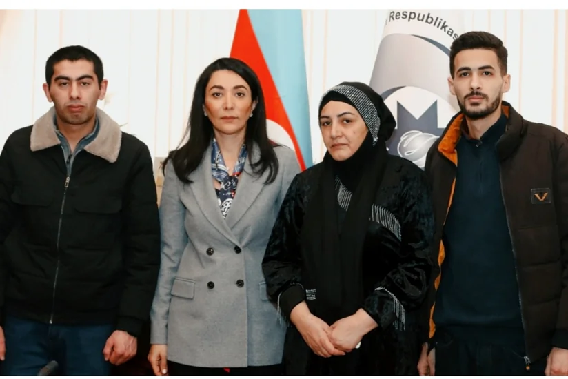 Ombudsman erməni əsirliyindən azad edilmiş hərbi qulluqçularla görüşüb