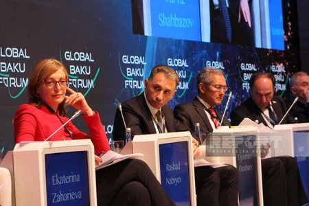 Panel session on new energy and transport corridors in Eurasian zone held within Global Baku Forum