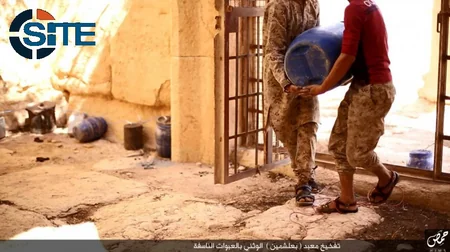 ​Suriyada II əsrə aid məbədin partladılma kadrları yayılıb - FOTO