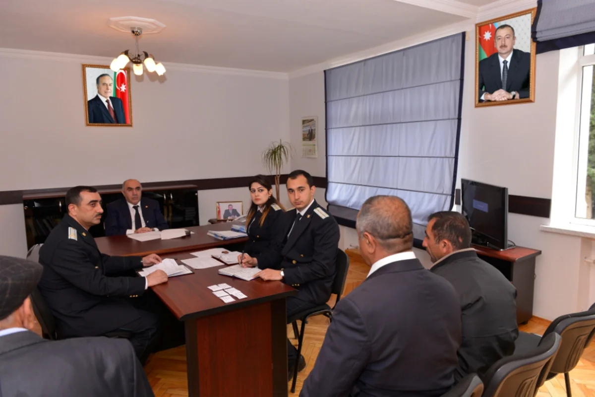 Baş prokuror Ucarda vətəndaşları qəbul edib