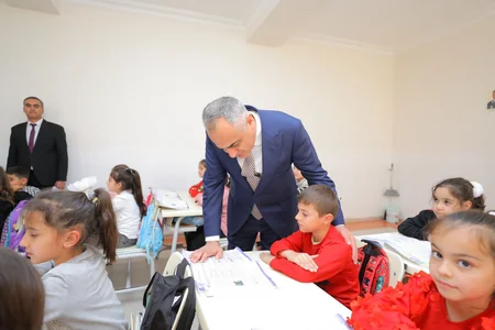Ordubadda Azadkənd tam orta məktəbi istifadəyə verilib