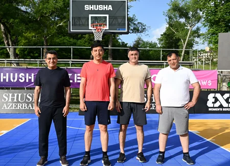 Gənclər və idman naziri Şuşada basketbol oynayıb