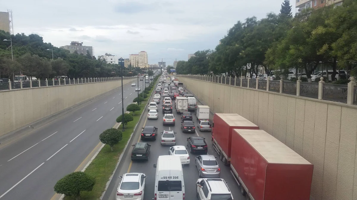 “20 Yanvar” dairəsində tıxac problemi tamamilə aradan qaldırılacaq