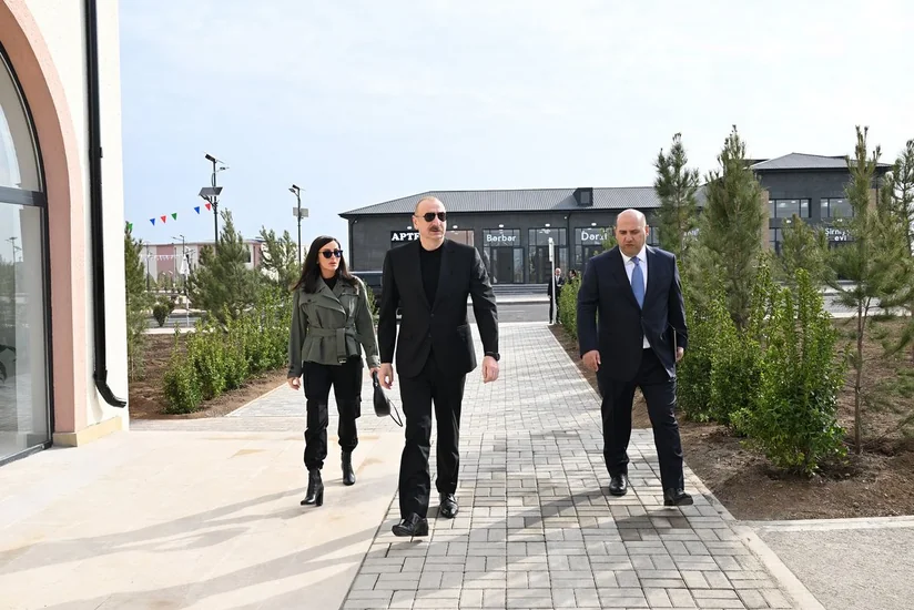 İlham Əliyev və birinci xanım Ağdamın Sarıcalı kəndinin ilk mərhələsinin açılışında iştirak edib - YENİLƏNİB-3