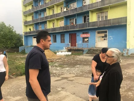 Kəskin hava şəraiti Gürcüstanda fəsadlar törədib