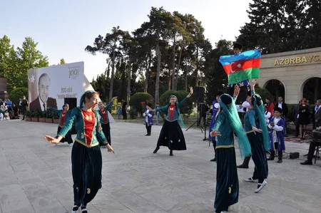 Biləsuvar və Cəlilabadda Heydər Əliyevin 100 illiyi ilə bağlı konsert təşkil edilib