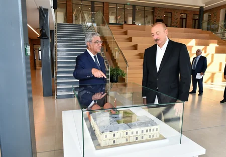 İlham Əliyev Qazax Müəllimlər Seminariyası ADA Universiteti Qazax Mərkəzində yaradılan şəraitlə tanış olub - YENİLƏNİB