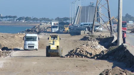 Qala-Pirallahı yolunun 22-23-cü km-lik hissəsi yenidən qurulur - VİDEO