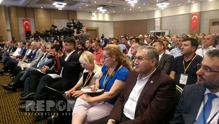 Türkiyənin ​Konya şəhərində beynəlxalq mədəniyyət, turizm və media qurultayı keçirilib - FOTO