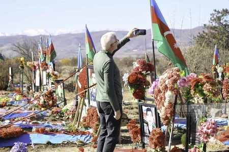 Collective prayer held in Aghdam's Juma Mosque after 31 years