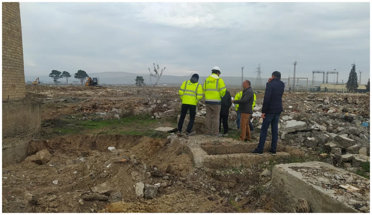 Dövlət Xidmətinin rəisi bir sıra abidələrə baxış keçirib