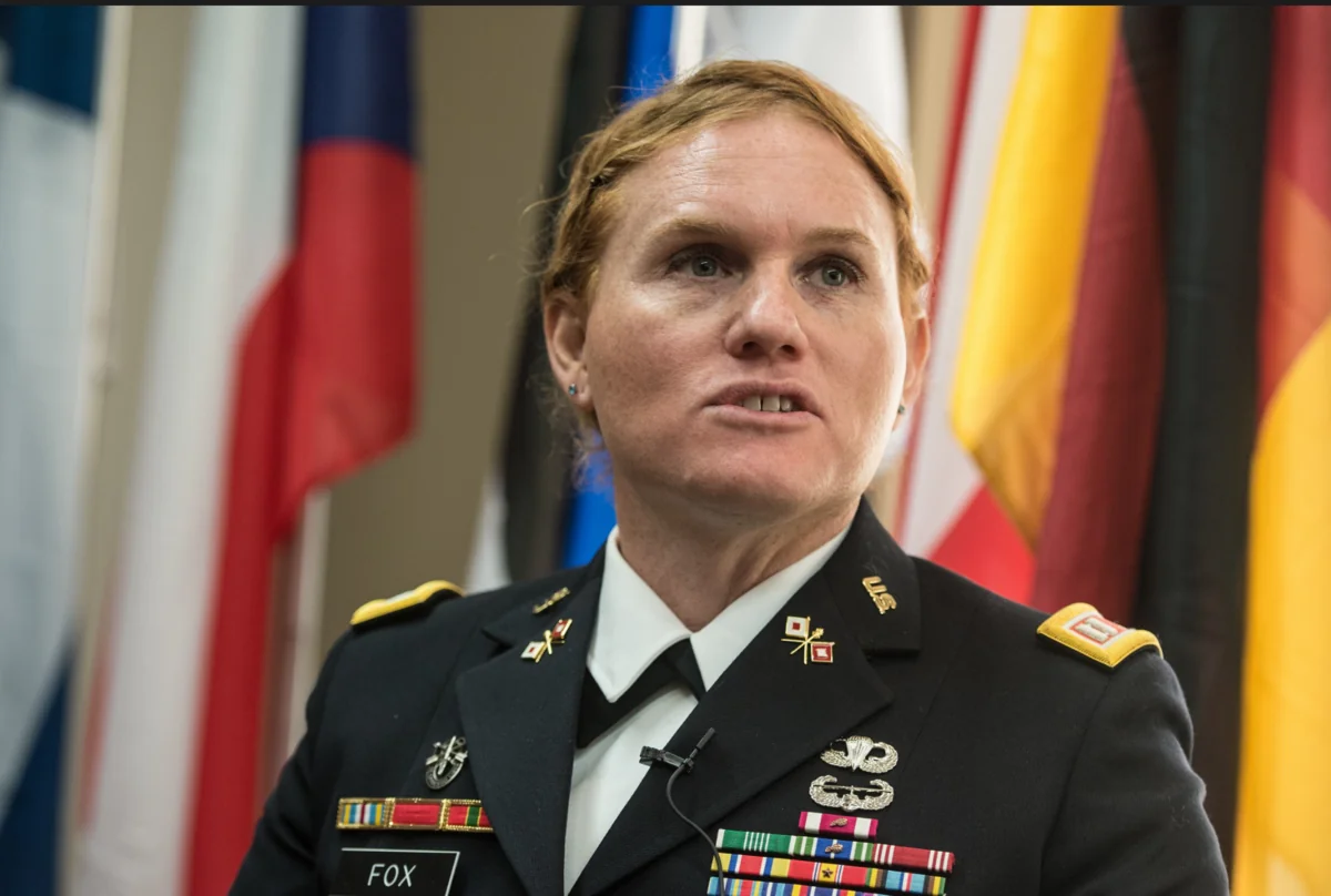 Pentagon again allows transgender people to serve in US Army