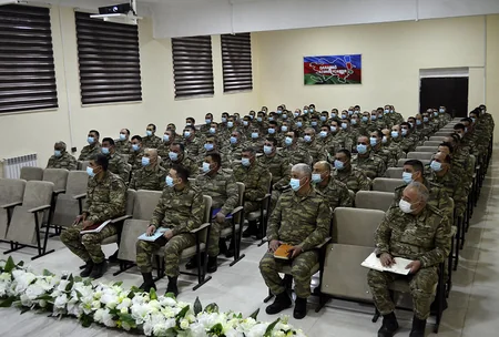 Zakir Həsənov Laçına gedib, yeni tikilən hərbi hissələrə baxış keçirib