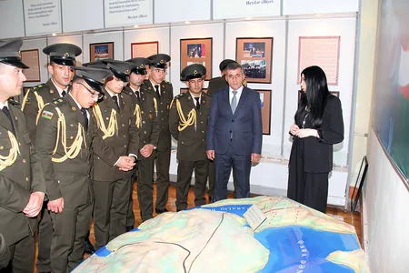 Azerbaijani Army holds series of events on Independence Day