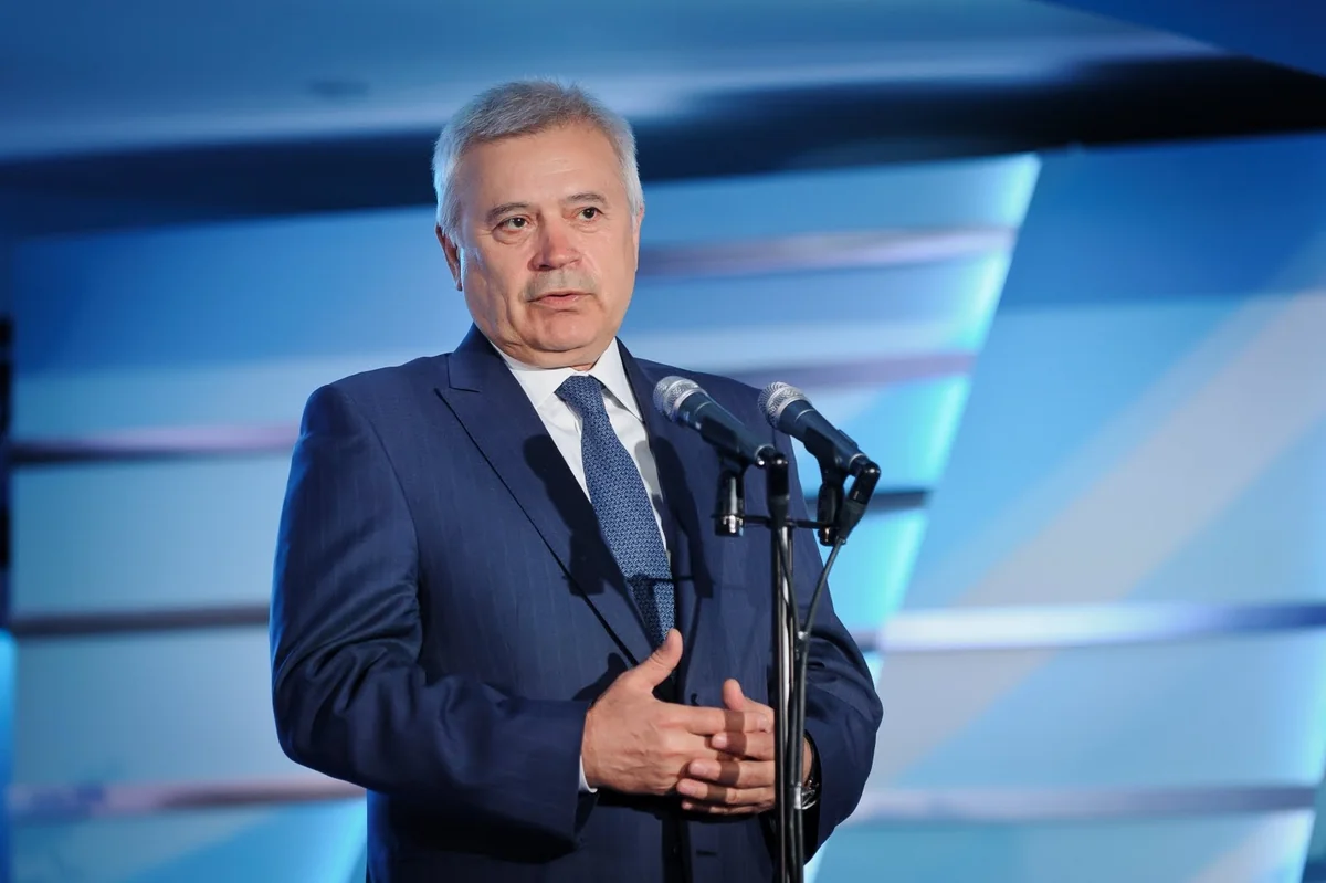 Vahid Ələkbərov “Dostluq” ordeni ilə təltif edildi