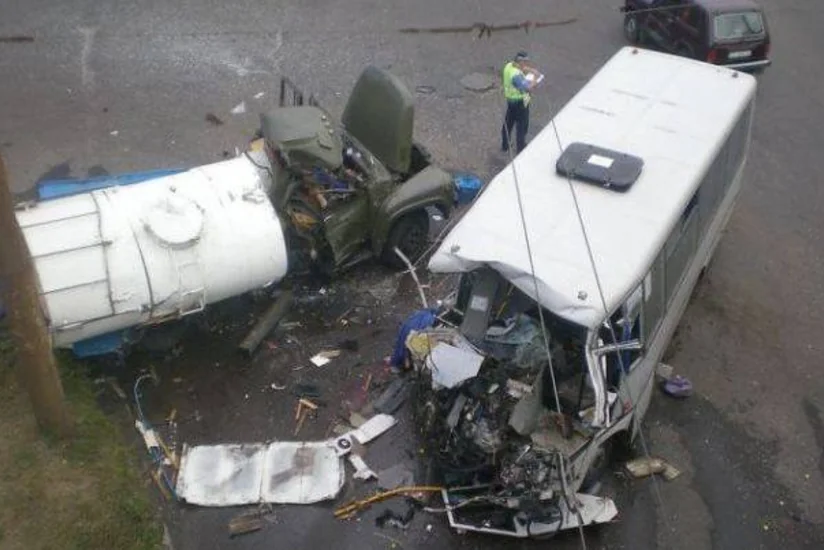 ​Kubada sərnişin avtobusu avtosisternlə toqquşub: 50 yaralı