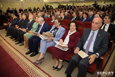 BDU-da Murtuz Ələsgərovun anadan olmasının 90 illiyinə həsr edilən beynəlxalq elmi konfrans keçirilib