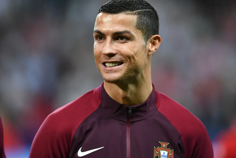 Ronaldunun agenti hücumçunun xidmətlərini Mançester Sitiyə təklif edib