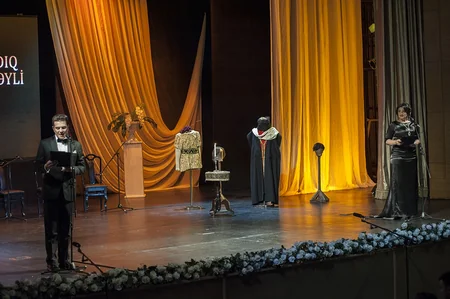 Akademik Milli Dram Teatrında Ağasadıq Gəraybəylinin 120 illiyinə həsr olunan tədbir keçirilib