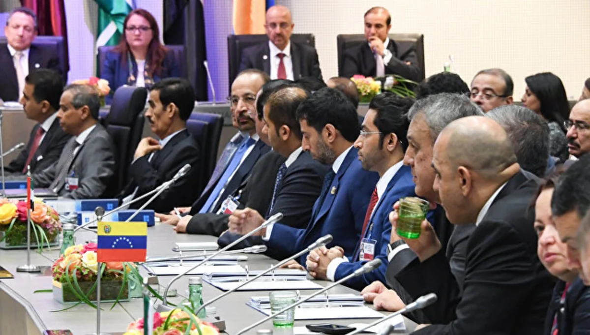 Son on altı ildə OPEC kvotalara 97% əməl etməyib