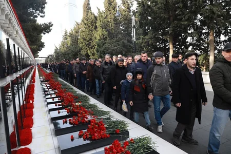Cüdo ictimaiyyətinin nümayəndələri Şəhidlər xiyabanını ziyarət ediblər