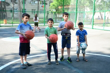 Xətai rayonunda daha bir abad həyət sakinlərin istifadəsinə verildi